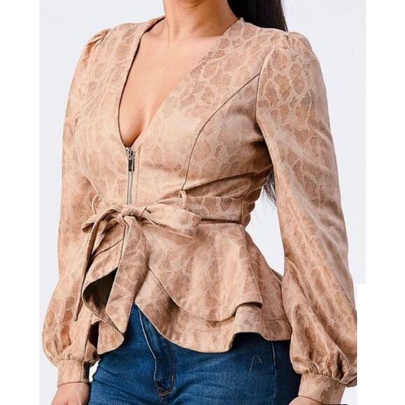 Privy Womens/Teen Ruffled Peplum Shaket Faux Pink Suede Snakeskin Size Medium - Picture 8 of 10